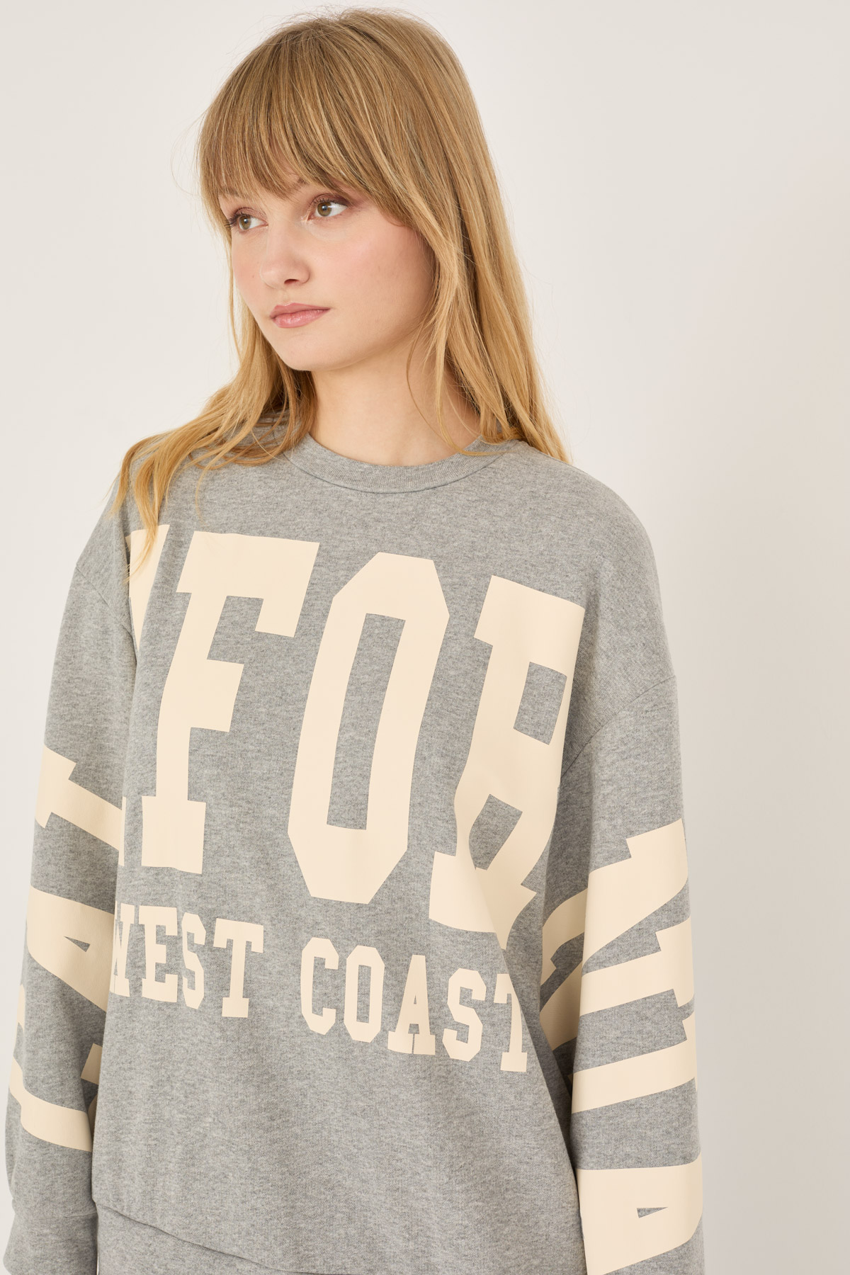 S39M0751-S39M0751_40_WEB_D